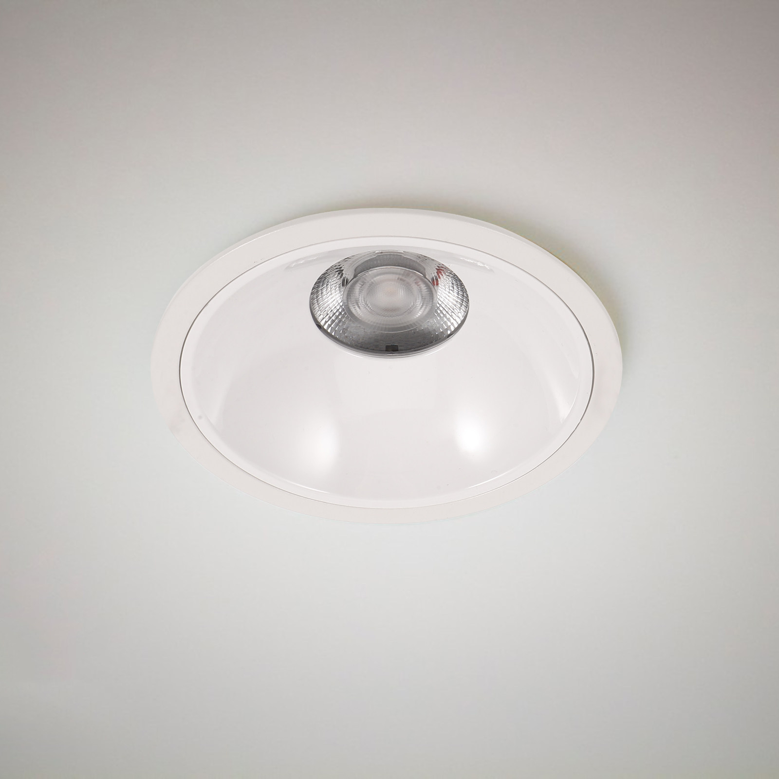 アルミニウム合金製、埋め込み式、丸型、薄型LEDシーリングラ - Commercial Kitchen Ceiling のレビューと価格