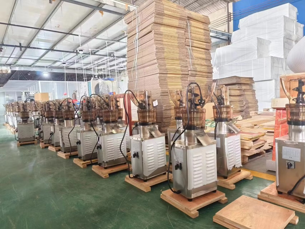 中国工業用ジューサーサプライヤー 最高の低温圧搾柑橘類大量ジ - Juice Extractor Commercial のレビューと価格